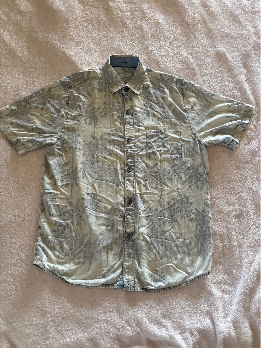 Tommy Bahama Palm Print Button Up Shirt - Men’s Size Medium